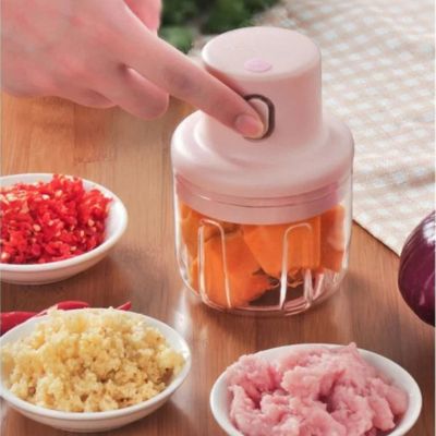 mini-hachoir-electrique-polyvalent